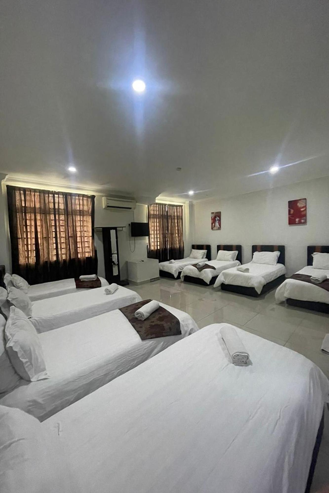 โรงแรมมูเทียร่า Kgmbb Malacca ภายนอก รูปภาพ